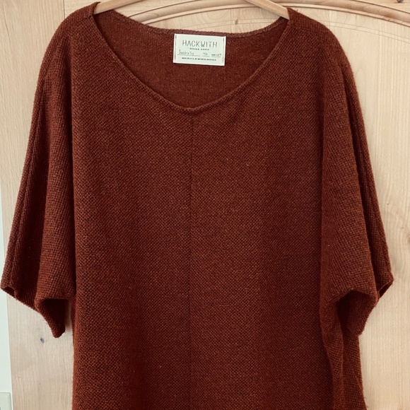 Hackwith Design House Sandra Top - Picture 1 of 5